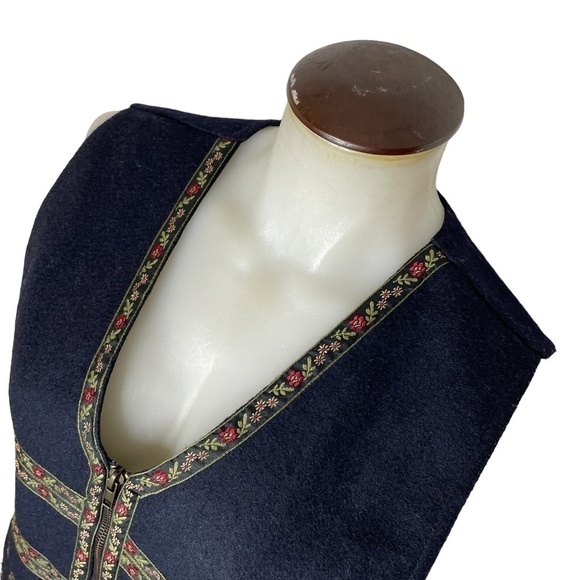 Wool Blend Folk Vest - Picture 5 of 10